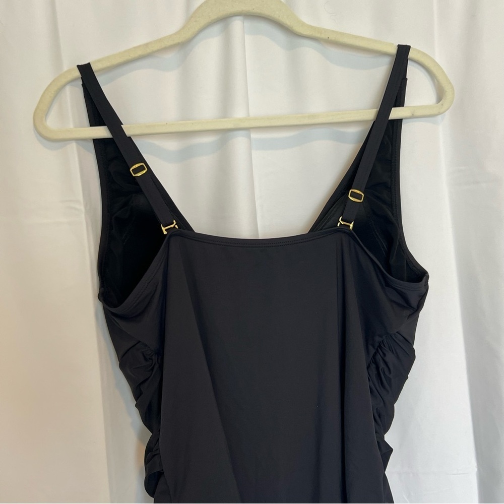 Bleu Rod Beattie Black Women's Molded-Cup One-Piece Swimsuit (Black, 20w) - Picture 7 of 11